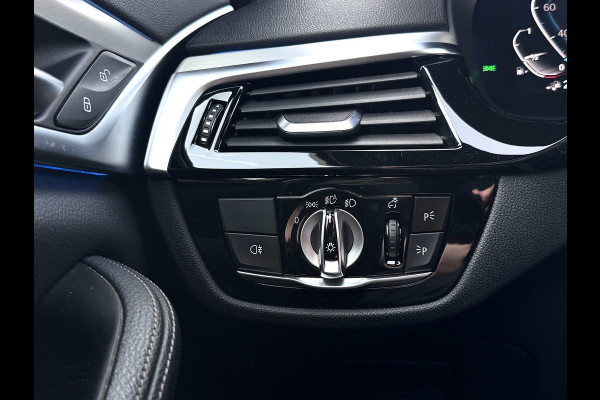 BMW 5 Serie Touring 530e xDrive | M-Sport | Pano | Trekhaak | Laser | Harman Kardon | Memory | Driving Ass. Pro | HUD | Keyless