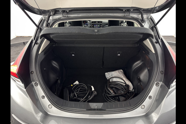 Nissan Leaf N-Connecta 40 kWh {SOH-90%} Aut. *HEAT-PUMP | ADAPTIVE-CRUISE | NAVI-FULLMAP | TOPVIEW | KEYLESS | BLINDSPOT |  DIGI-COCKPIT | HEATED-COMFORTSEATS | DAB | PRIVACYGLASS | ECC | PDC | CARPLAY | 17"ALU*