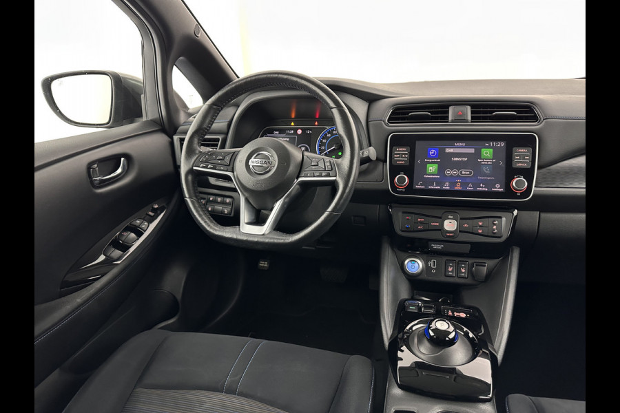 Nissan Leaf N-Connecta 40 kWh {SOH-90%} Aut. *HEAT-PUMP | ADAPTIVE-CRUISE | NAVI-FULLMAP | TOPVIEW | KEYLESS | BLINDSPOT |  DIGI-COCKPIT | HEATED-COMFORTSEATS | DAB | PRIVACYGLASS | ECC | PDC | CARPLAY | 17"ALU*