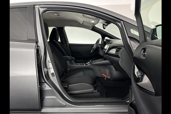 Nissan Leaf N-Connecta 40 kWh {SOH-90%} Aut. *HEAT-PUMP | ADAPTIVE-CRUISE | NAVI-FULLMAP | TOPVIEW | KEYLESS | BLINDSPOT |  DIGI-COCKPIT | HEATED-COMFORTSEATS | DAB | PRIVACYGLASS | ECC | PDC | CARPLAY | 17"ALU*