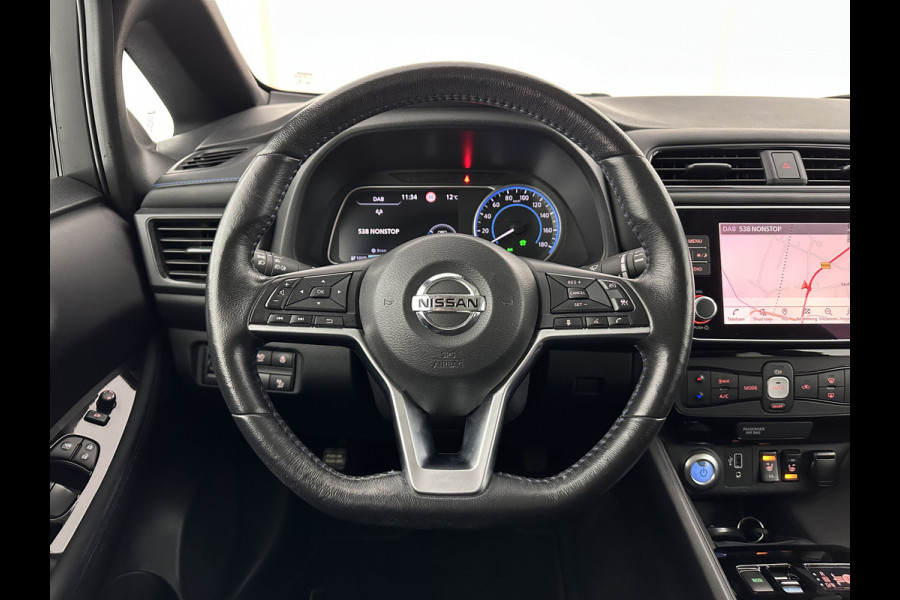 Nissan Leaf N-Connecta 40 kWh {SOH-90%} Aut. *HEAT-PUMP | ADAPTIVE-CRUISE | NAVI-FULLMAP | TOPVIEW | KEYLESS | BLINDSPOT |  DIGI-COCKPIT | HEATED-COMFORTSEATS | DAB | PRIVACYGLASS | ECC | PDC | CARPLAY | 17"ALU*