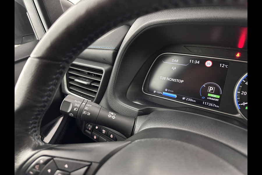 Nissan Leaf N-Connecta 40 kWh {SOH-90%} Aut. *HEAT-PUMP | ADAPTIVE-CRUISE | NAVI-FULLMAP | TOPVIEW | KEYLESS | BLINDSPOT |  DIGI-COCKPIT | HEATED-COMFORTSEATS | DAB | PRIVACYGLASS | ECC | PDC | CARPLAY | 17"ALU*