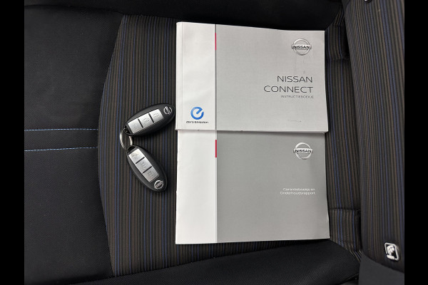 Nissan Leaf N-Connecta 40 kWh {SOH-90%} Aut. *HEAT-PUMP | ADAPTIVE-CRUISE | NAVI-FULLMAP | TOPVIEW | KEYLESS | BLINDSPOT |  DIGI-COCKPIT | HEATED-COMFORTSEATS | DAB | PRIVACYGLASS | ECC | PDC | CARPLAY | 17"ALU*