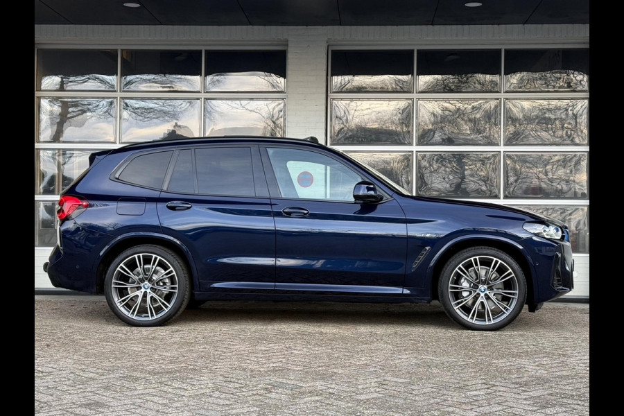 BMW X3 xDrive30e M SPORT | PANORAMA | TREKHAAK | HEAD UP | 21" LM VELGEN | SIDE ASSIST |
