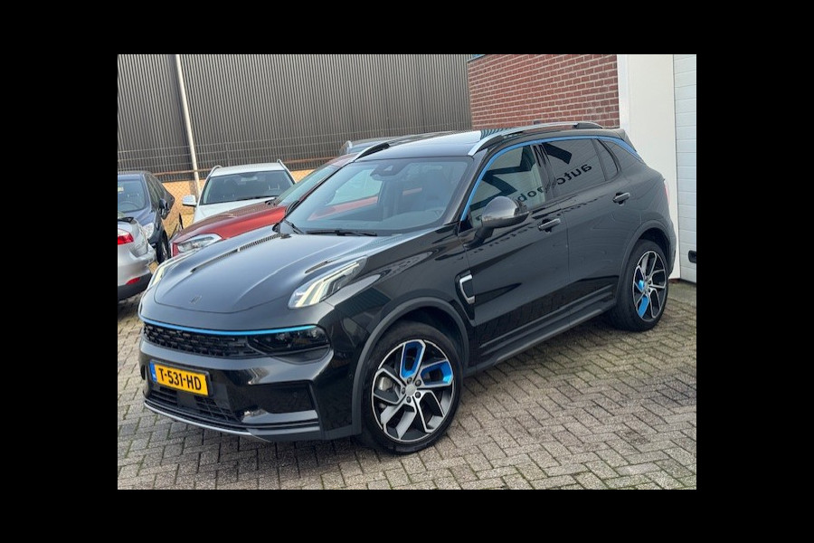 Lynk & Co 01 1.5 SOH 99,63% - Trekhaak - 360° - Panorama dak