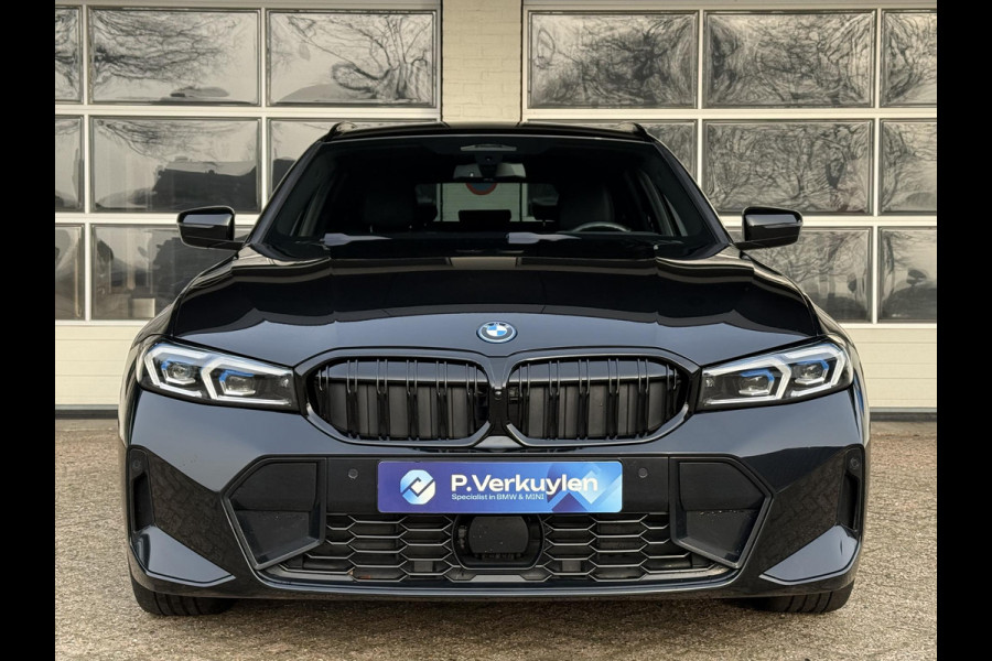BMW 3 Serie Touring 330e M SPORT LCI | DRIVING PROFF. | TREKHAAK | CAMERA | LEDER |