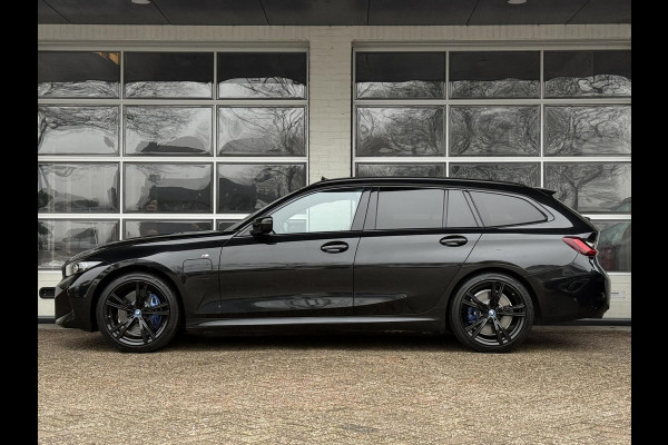 BMW 3 Serie Touring 330e M SPORT PRO LCI | M STOELEN | MEMORY SEATS | PANORAMA | 360 CAMERA | 19 INCH LM VELGEN |