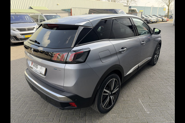 Peugeot 3008 225pk HYbrid Allure Pack (Camera - Keyless Entry - LED - 19"- Adaptieve Cruise Controle - Automatische Airco - Navigatie)