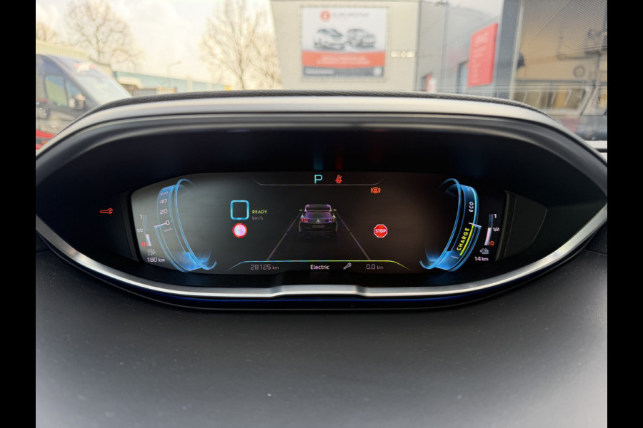 Peugeot 3008 225pk HYbrid Allure Pack (Camera - Keyless Entry - LED - 19"- Adaptieve Cruise Controle - Automatische Airco - Navigatie)
