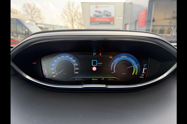 Peugeot 3008 225pk HYbrid Allure Pack (Camera - Keyless Entry - LED - 19"- Adaptieve Cruise Controle - Automatische Airco - Navigatie)