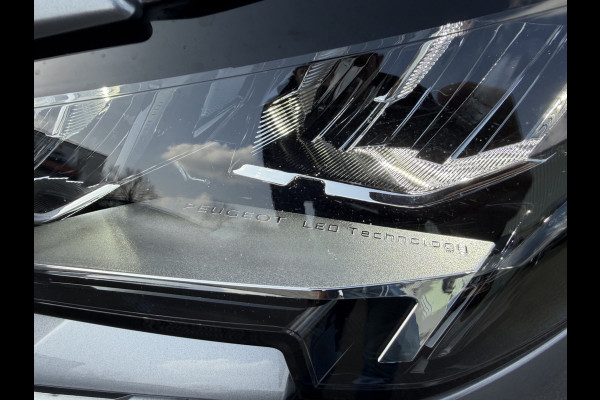 Peugeot 3008 225pk HYbrid Allure Pack (Camera - Keyless Entry - LED - 19"- Adaptieve Cruise Controle - Automatische Airco - Navigatie)