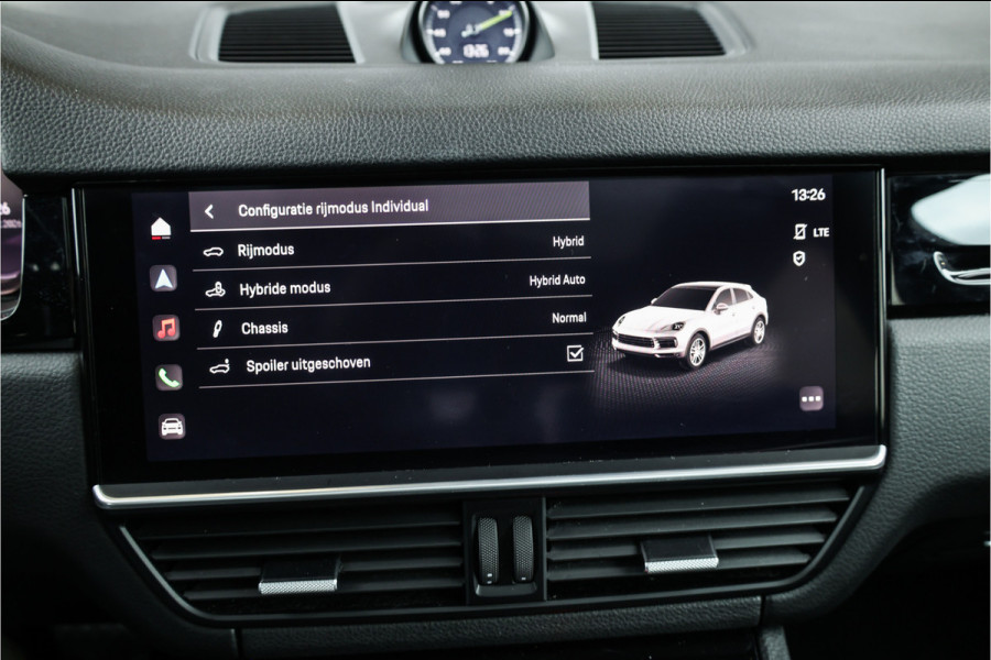 Porsche Cayenne Coupé 3.0 E-Hybrid - Sport Chrono + | Panorama | Stoelverwarming | Camera