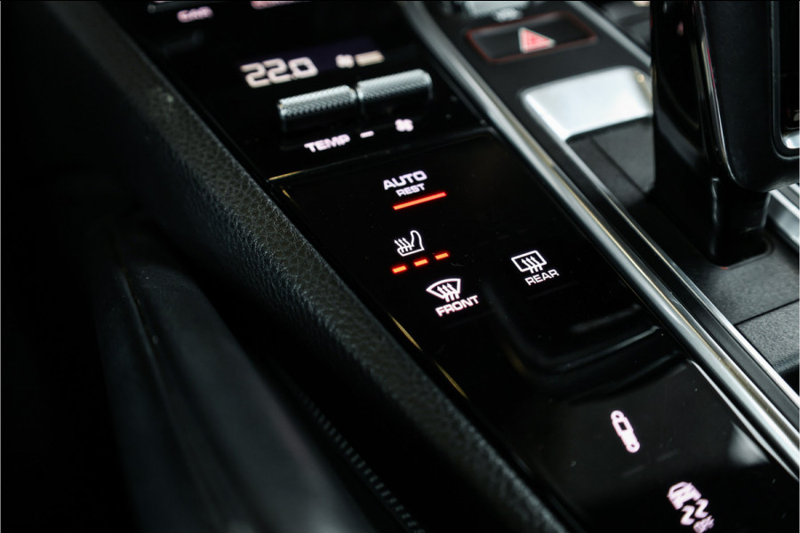 Porsche Cayenne Coupé 3.0 E-Hybrid - Sport Chrono + | Panorama | Stoelverwarming | Camera