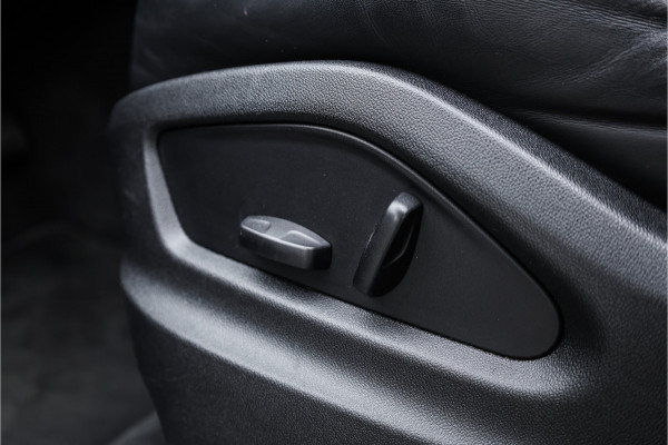 Porsche Cayenne Coupé 3.0 E-Hybrid - Sport Chrono + | Panorama | Stoelverwarming | Camera