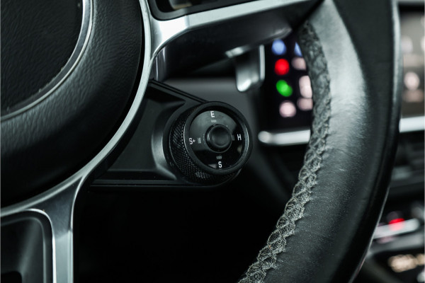 Porsche Cayenne Coupé 3.0 E-Hybrid - Sport Chrono + | Panorama | Stoelverwarming | Camera