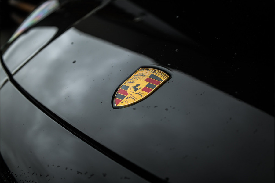 Porsche Cayenne Coupé 3.0 E-Hybrid - Sport Chrono + | Panorama | Stoelverwarming | Camera