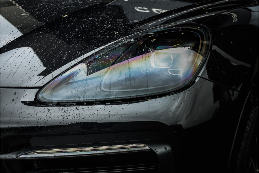 Porsche Cayenne Coupé 3.0 E-Hybrid - Sport Chrono + | Panorama | Stoelverwarming | Camera