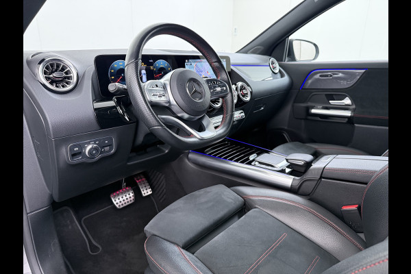 Mercedes-Benz GLA 180 AMG line | Night Sfeer Camera