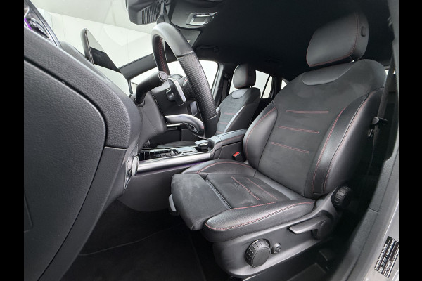 Mercedes-Benz GLA 180 AMG line | Night Sfeer Camera