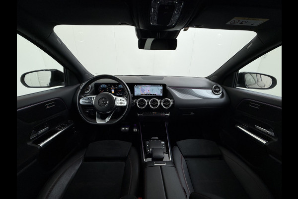 Mercedes-Benz GLA 180 AMG line | Night Sfeer Camera