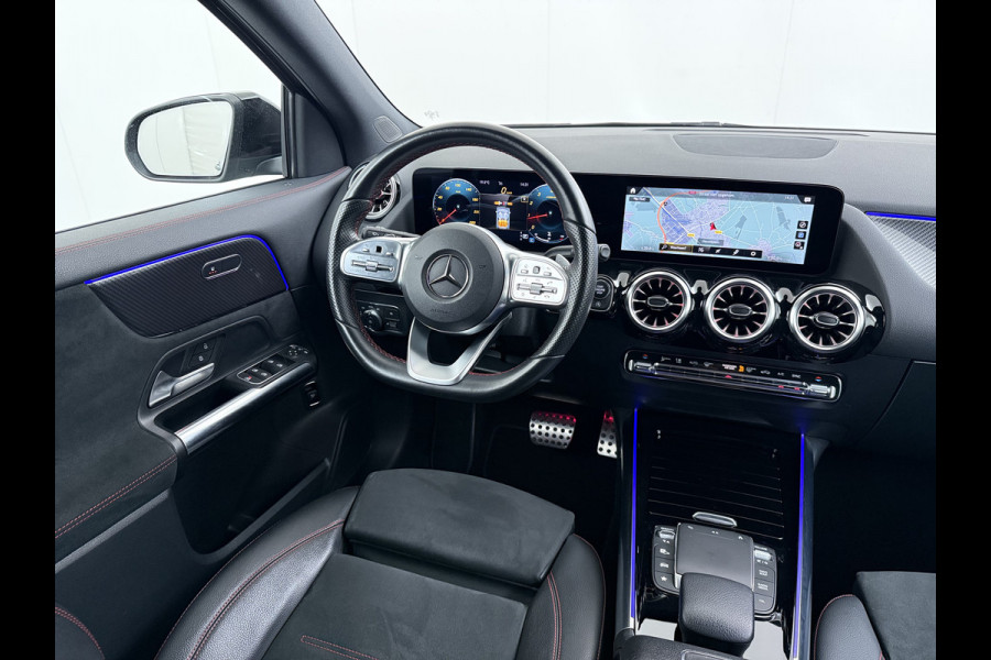 Mercedes-Benz GLA 180 AMG line | Night Sfeer Camera