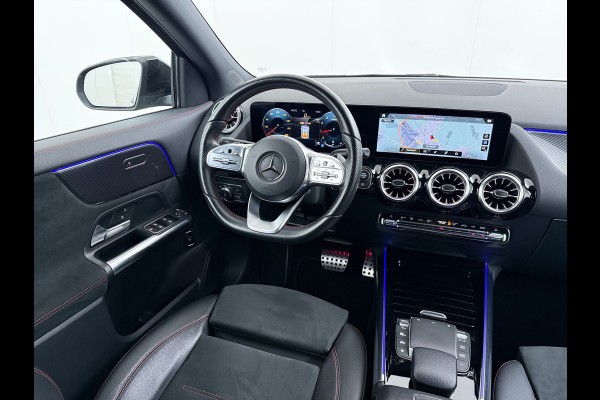 Mercedes-Benz GLA 180 AMG line | Night Sfeer Camera