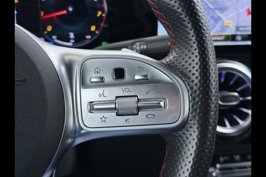 Mercedes-Benz GLA 180 AMG line | Night Sfeer Camera