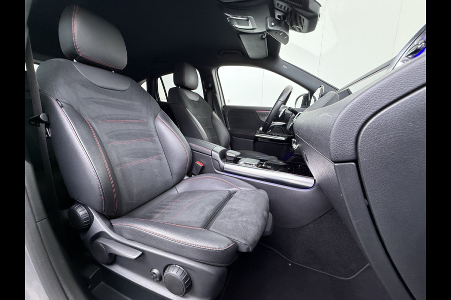 Mercedes-Benz GLA 180 AMG line | Night Sfeer Camera