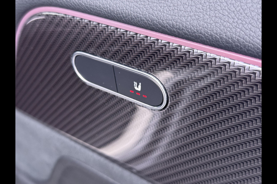 Mercedes-Benz GLA 180 AMG line | Night Sfeer Camera