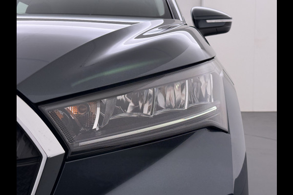 Škoda ENYAQ iV 80 Trekhaak Adap.Cruise 3 Fase Warmtepomp Camera Apple Carplay/Android Auto Navi Ecc Pdc Assistentie+Climate Pakket Led Lmv Stoel+Stuurverwarming Lane Assist File Assistent Bluetooth Isofix Keyless-go Connected services Dodehoek detector 1e Eigenaar Origineel Nederlandse Auto 1.000KG Trekgewicht