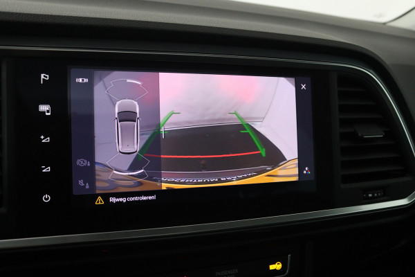 Seat Ateca 1.5 TSI Style Business Intense (PANORAMADAK, TREKHAAK WEGKLAPBAAR, CARPLAY, ACHTERUITRIJCAMERA, CRUISE ADAPTIEF)