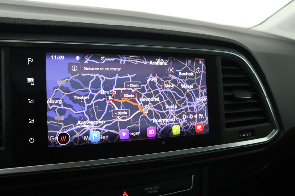 Seat Ateca 1.5 TSI Style Business Intense (PANORAMADAK, TREKHAAK WEGKLAPBAAR, CARPLAY, ACHTERUITRIJCAMERA, CRUISE ADAPTIEF)