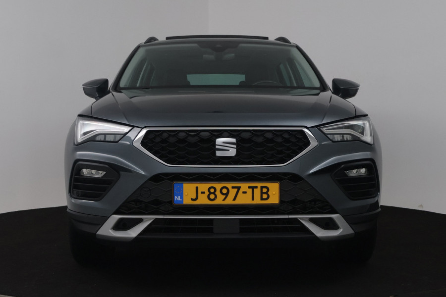 Seat Ateca 1.5 TSI Style Business Intense (PANORAMADAK, TREKHAAK WEGKLAPBAAR, CARPLAY, ACHTERUITRIJCAMERA, CRUISE ADAPTIEF)