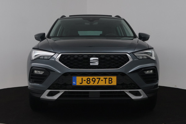 Seat Ateca 1.5 TSI Style Business Intense (PANORAMADAK, TREKHAAK WEGKLAPBAAR, CARPLAY, ACHTERUITRIJCAMERA, CRUISE ADAPTIEF)