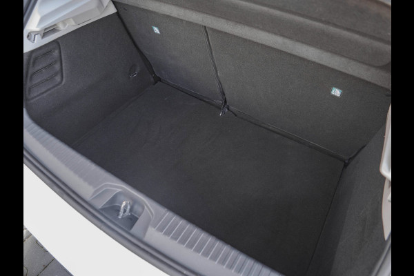 Renault Clio 1.0 TCe Zen Carplay|Clima|LMV|Lane-assist|PDC|Cruise