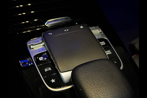 Mercedes-Benz A-Klasse 180 Business Solution AMG PANO|