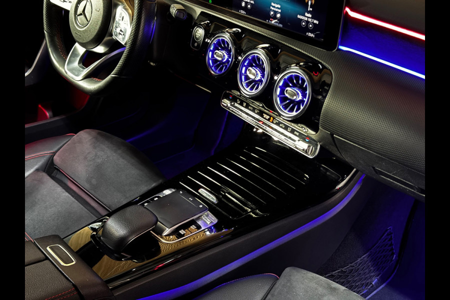 Mercedes-Benz A-Klasse 180 Business Solution AMG PANO|