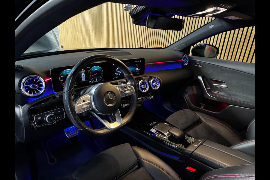 Mercedes-Benz A-Klasse 180 Business Solution AMG PANO|
