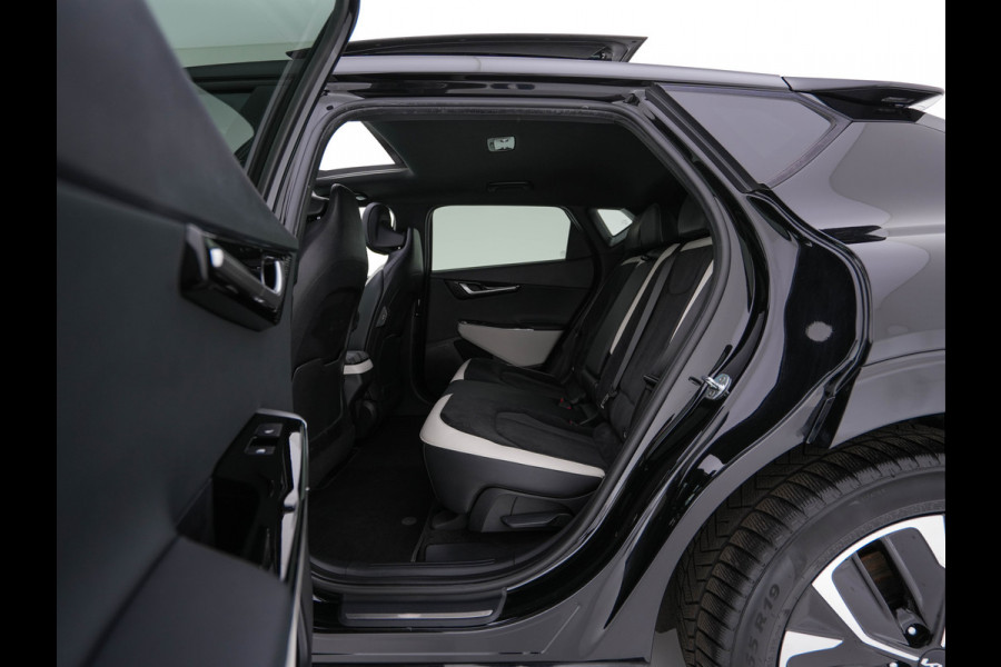 Kia Ev6 GT-Line 77.4 kWh (3-Fase-11kW) {SOH-100%} (INCL-BTW) Aut. *HEATPUMP | PANO | HEAD-UP | LEATHER-ALCANTARA | ADAPTIVE-CRUISE | DIGI-COCKPIT | MERIDIAN-AUDIO | MEMORYPACK | FULL-LED | KEYLESS | TOPVIEW | DAB | BLINDSPOT | NAVI-FULLMAP |