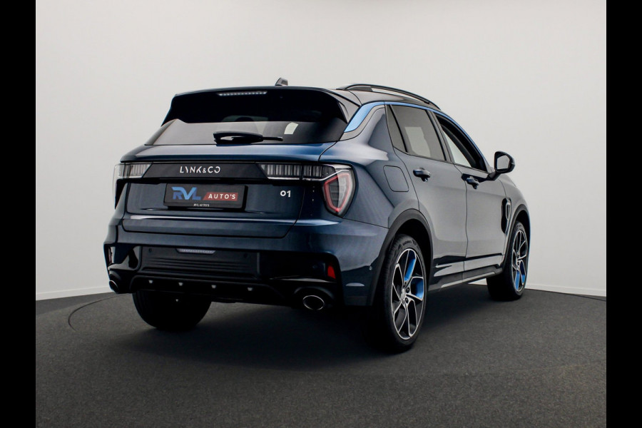 Lynk & Co 01 1.5 261PK Plug-in Hybrid *360° Camera* Pano/dak Apple/Carplay Adaptive/Cruise