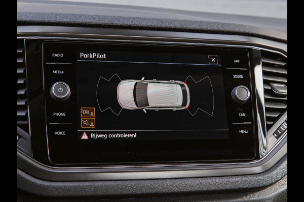 Volkswagen T-Roc 1.0 TSI Style Business PDC|Trekhaak|Carplay|DAB|Cruise