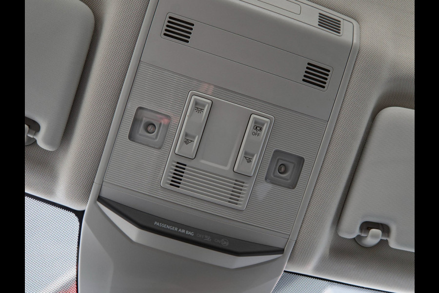 Volkswagen T-Roc 1.0 TSI Style Business PDC|Trekhaak|Carplay|DAB|Cruise