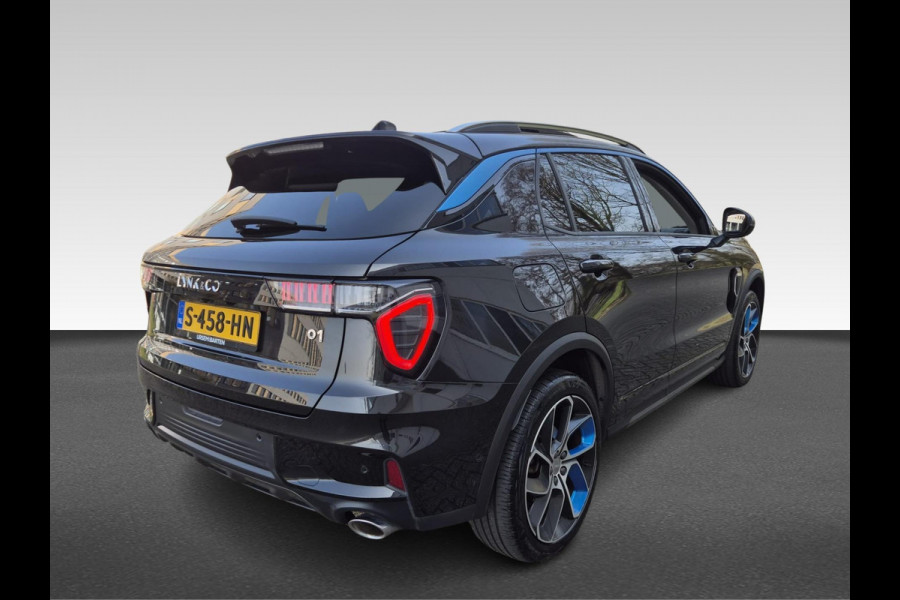 Lynk & Co 01 1.5 | NL auto | 360 camera | Schuifdak |