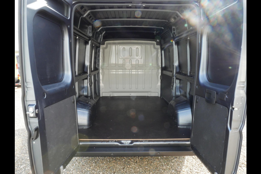 Opel Movano 2.2D 140PK, L2H2, 3.5t, Airco