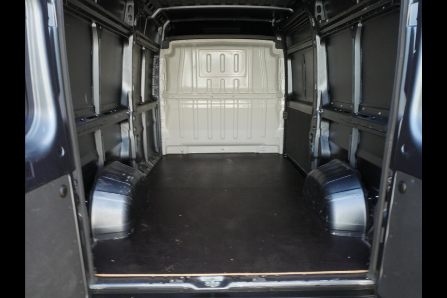 Opel Movano 2.2D 140PK, L2H2, 3.5t, Airco