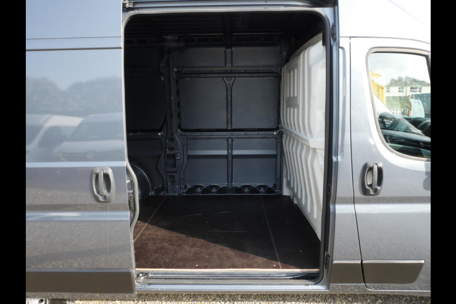 Opel Movano 2.2D 140PK, L2H2, 3.5t, Airco