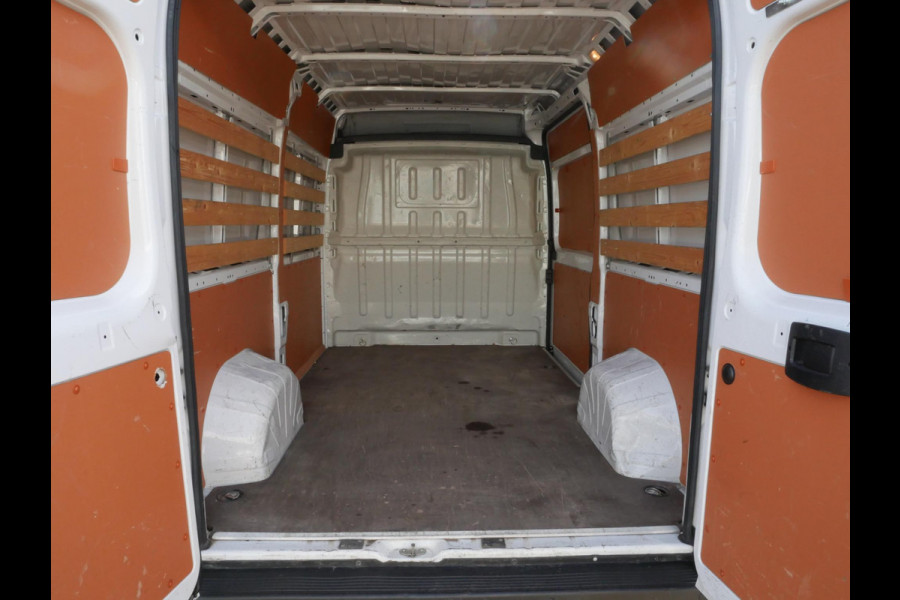 Peugeot Boxer 2.2 BlueHDi 120PK, L2H2, Airco, Imperiaal