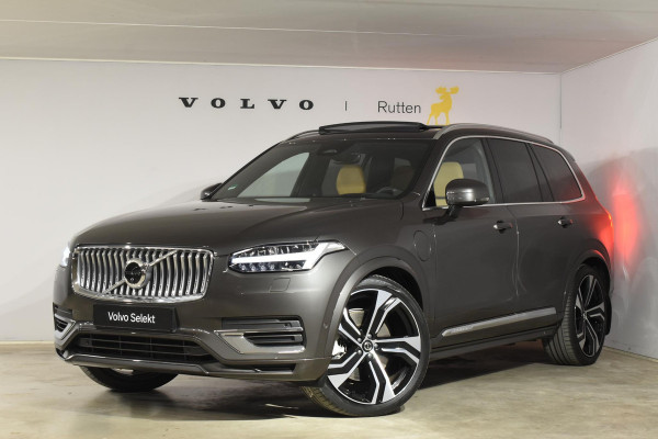 Volvo XC90 T8 455PK Recharge AWD Ultimate Bright / Luchtvering / Bowers & Wilkins / Schuif-kanteldak / 360 Camera / Head Up Display / Nappaleder met ventilatie / Massagefunctie / Gelamineerde zijruiten / 22'' Velgen / Trekhaak /  Stoelverwarming / Stuurverwarming