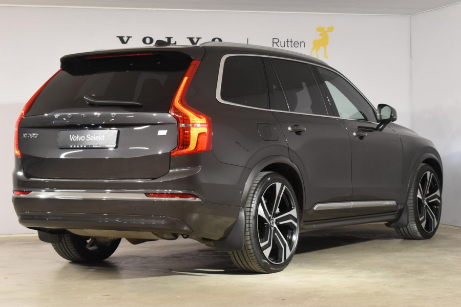 Volvo XC90 T8 455PK Recharge AWD Ultimate Bright / Luchtvering / Bowers & Wilkins / Schuif-kanteldak / 360 Camera / Head Up Display / Nappaleder met ventilatie / Massagefunctie / Gelamineerde zijruiten / 22'' Velgen / Trekhaak /  Stoelverwarming / Stuurverwarming