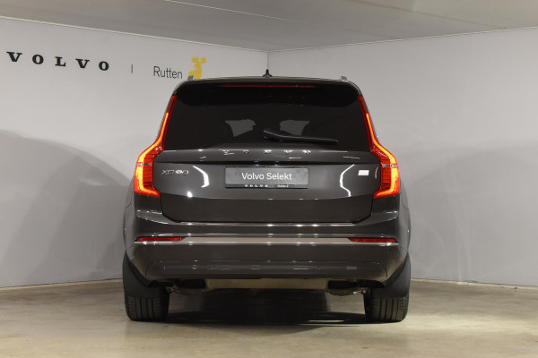 Volvo XC90 T8 455PK Recharge AWD Ultimate Bright / Luchtvering / Bowers & Wilkins / Schuif-kanteldak / 360 Camera / Head Up Display / Nappaleder met ventilatie / Massagefunctie / Gelamineerde zijruiten / 22'' Velgen / Trekhaak /  Stoelverwarming / Stuurverwarming